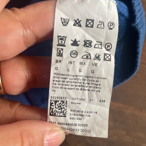 Original Hugo Boss electric blue crew neck sweater. Used. Size Large - Picture 6 of 10